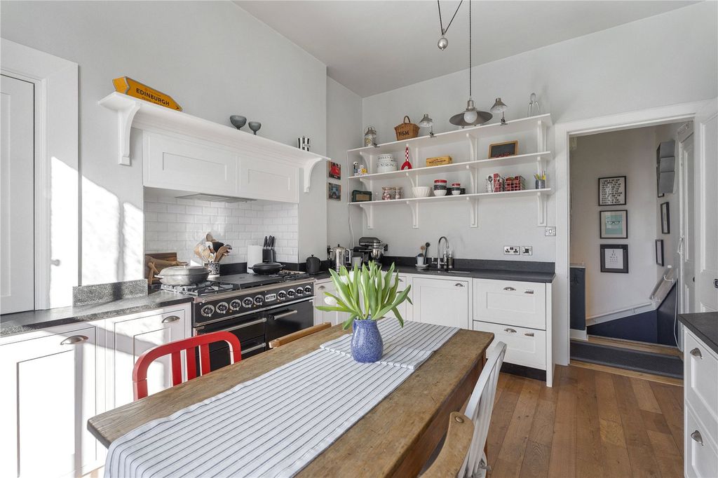 Additional image 7 of 6 bed semi-detached house for saleQueen's Crescent, Newington, Edinburgh, Midlothian EH9