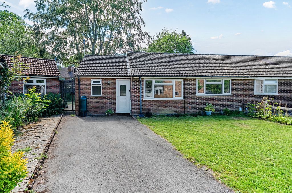 Property photo 1 of 12 1476815-8-6A297Ec...