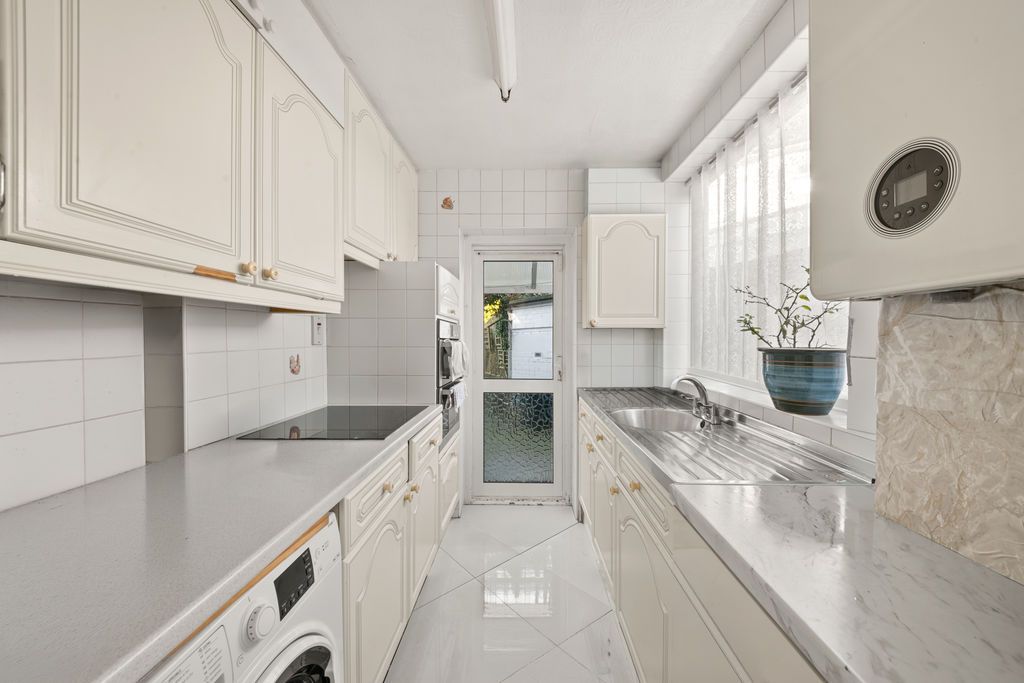 Property photo 2 of 18 Photo 7