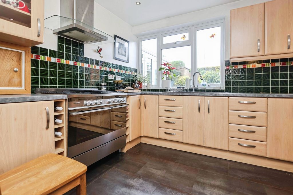 Property photo 3 of 20 Pbox-Img.Jpg