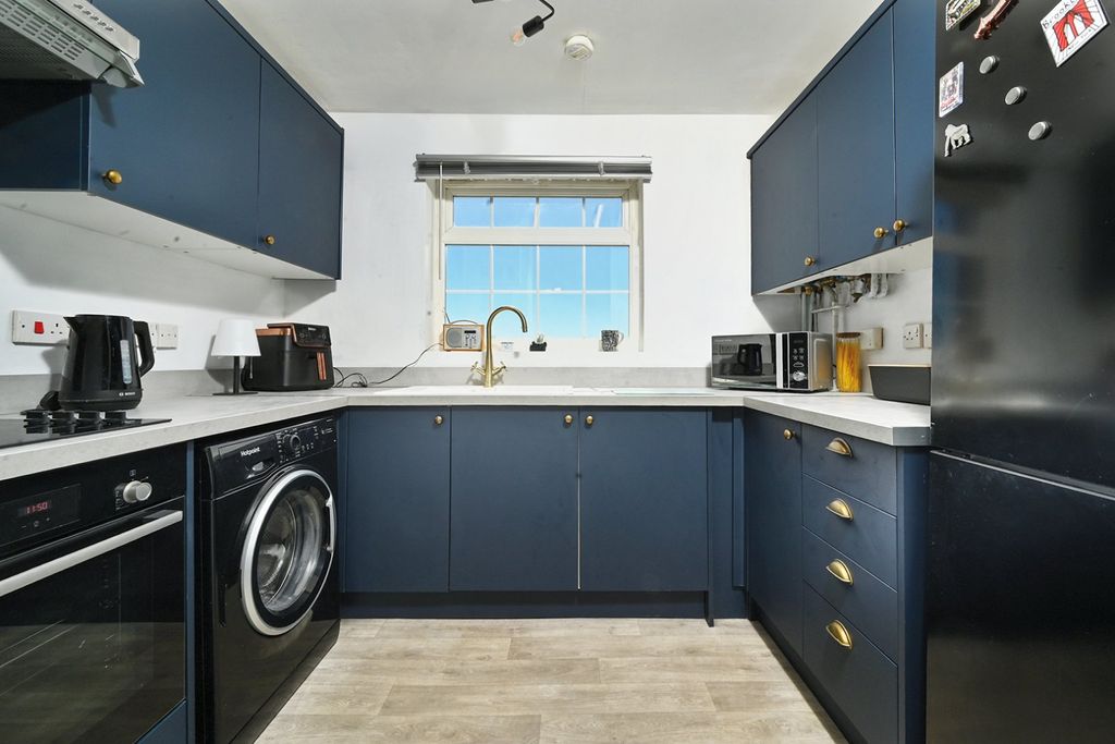Property photo 2 of 17 Picture No. 07