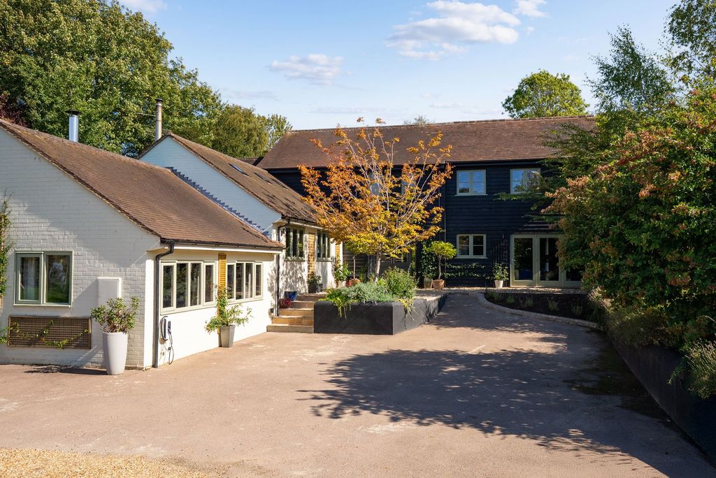 Property photo 1 of 22