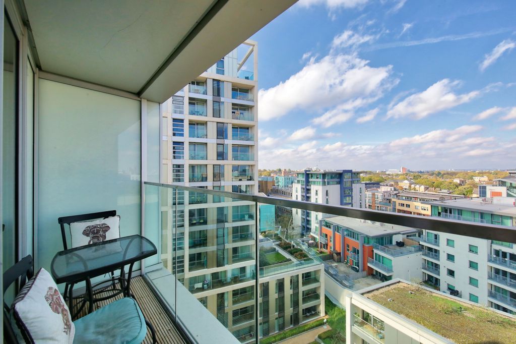 Property photo 2 of 8 Photo 1