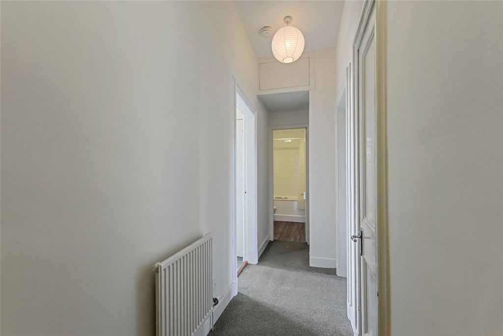 Property photo 2 of 17 Picture No. 18