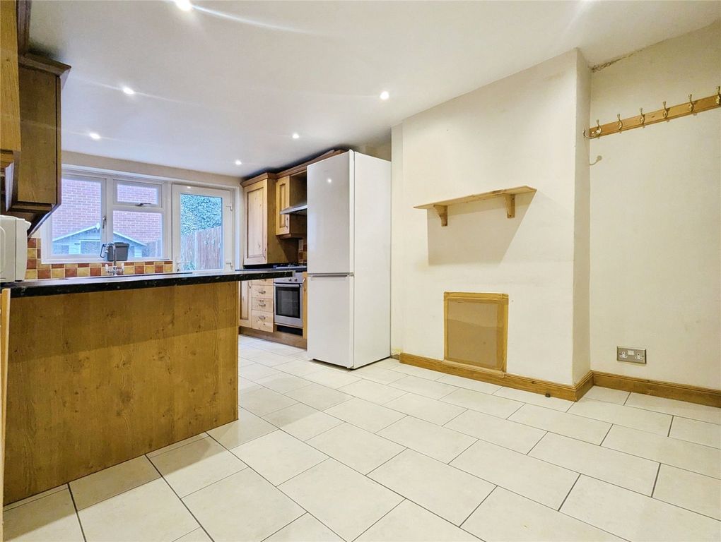 Property photo 2 of 12 Picture No. 31