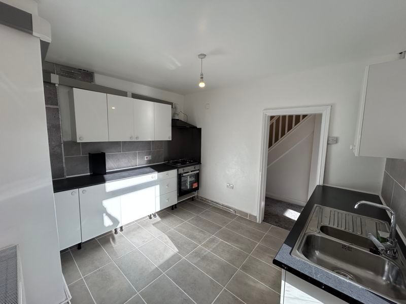 Property photo 1 of 16 Photo 2