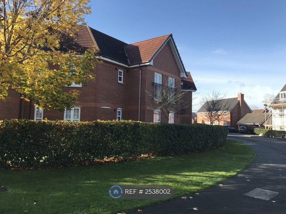 Property photo 1 of 16 2 Bed Apartment