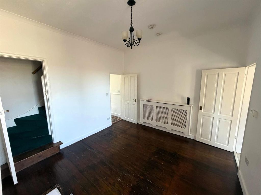 Property photo 2 of 14 Dining Area