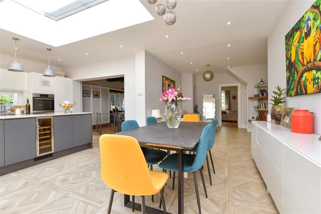 Property photo 1 of 19 Kitchen / Dining Area