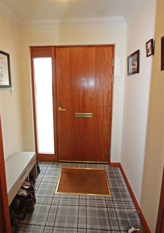 Property photo 2 of 26