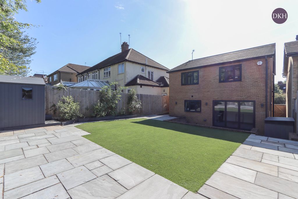 Property photo 1 of 15 Picture No. 13