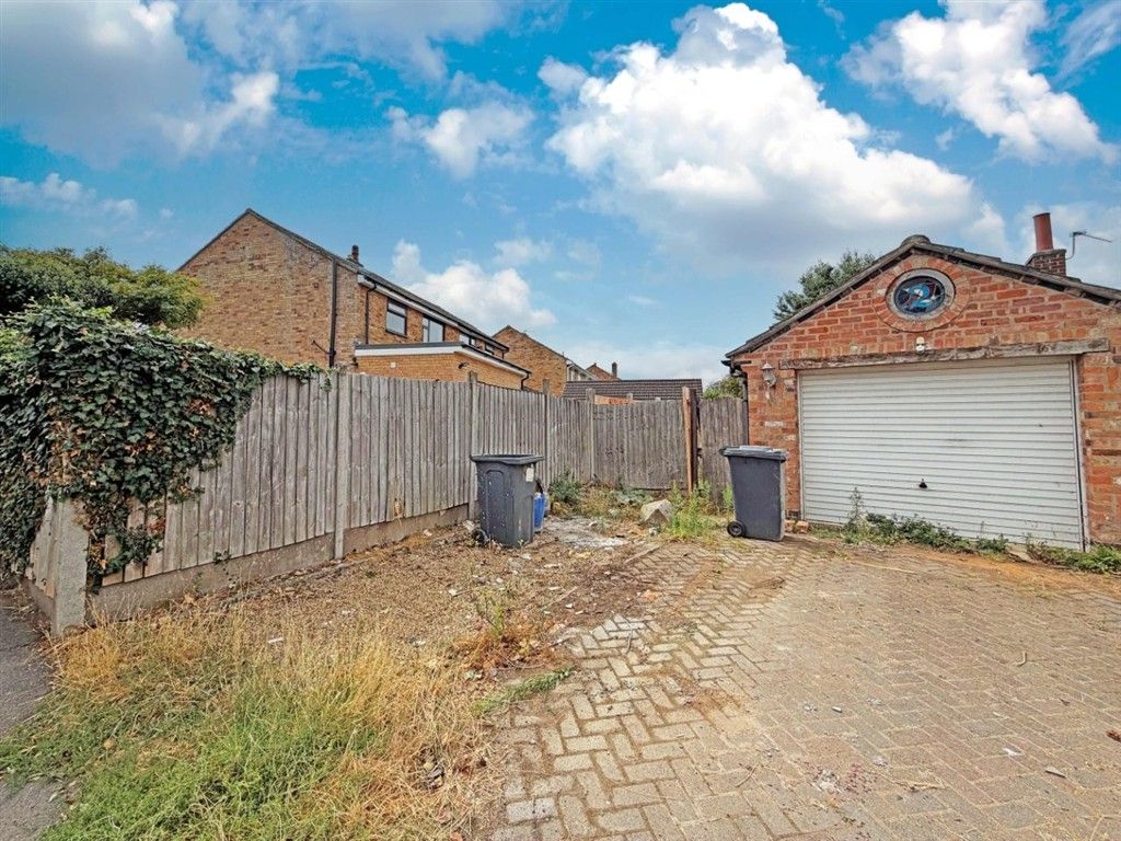 Property photo 2 of 3