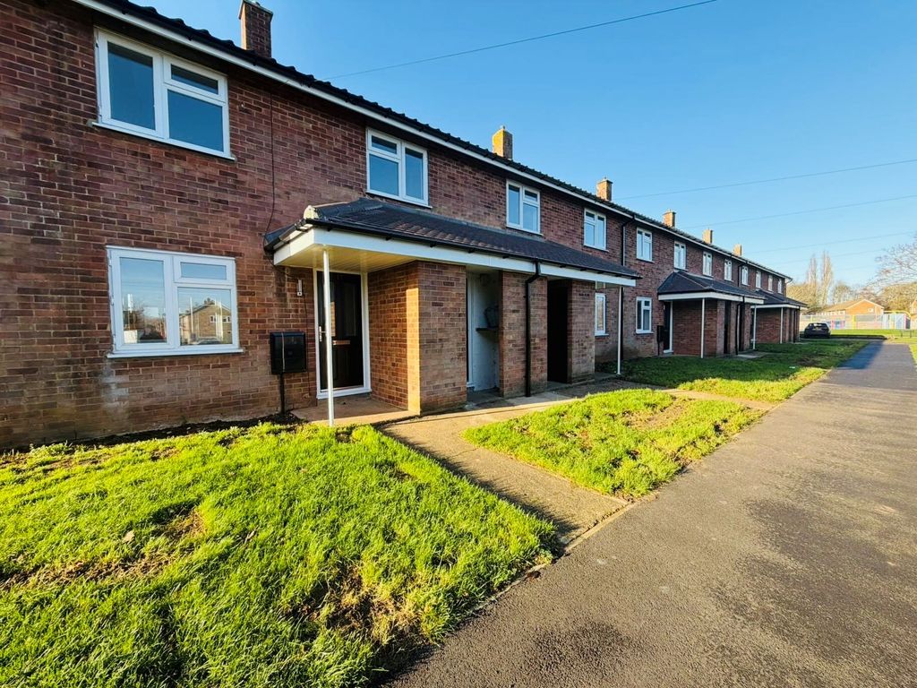 Property photo 3 of 20 Front