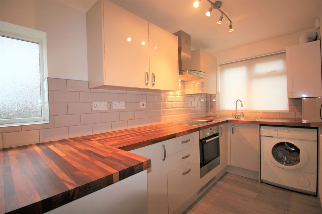 Property photo 2 of 8 Property