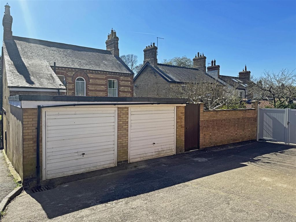 Property photo 3 of 20 Double Garage