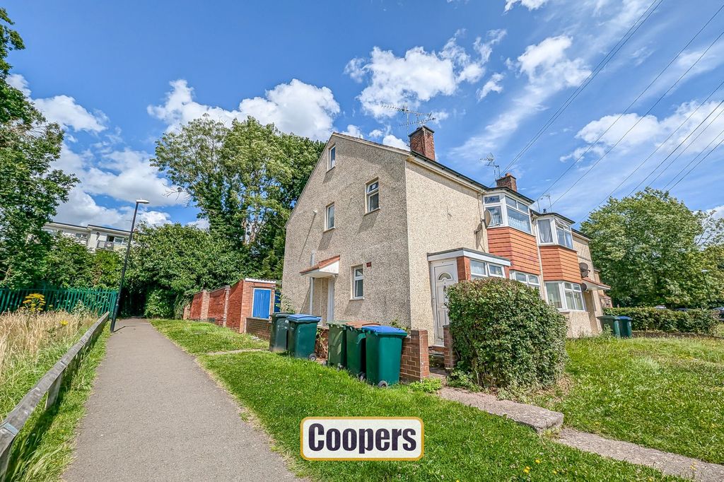 Property photo 2 of 14