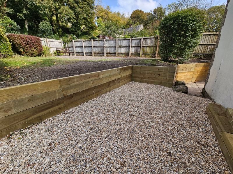 Property photo 3 of 8 Photo 16