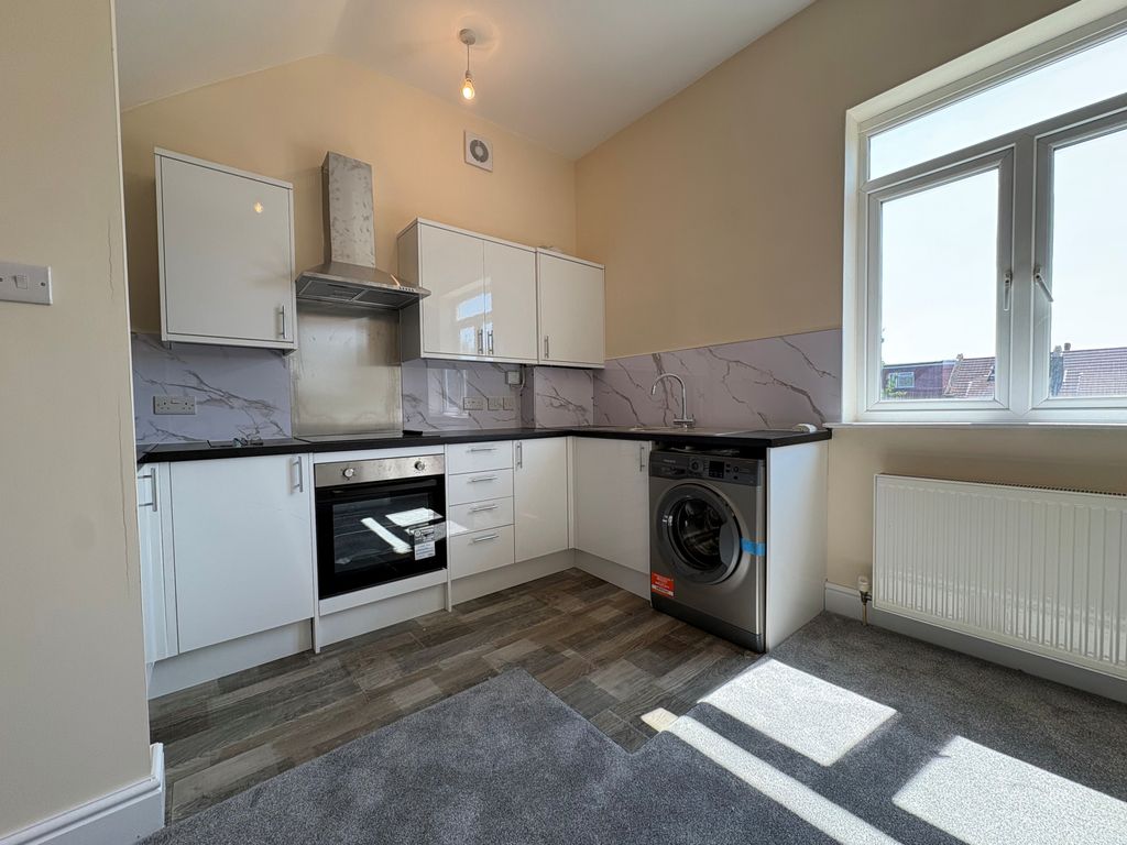 Property photo 1 of 6 One Bedroom Apartment For Rent