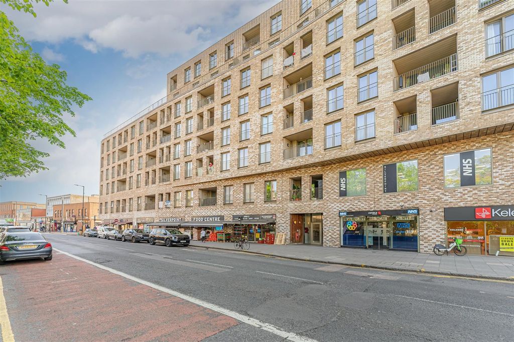 Property photo 2 of 16