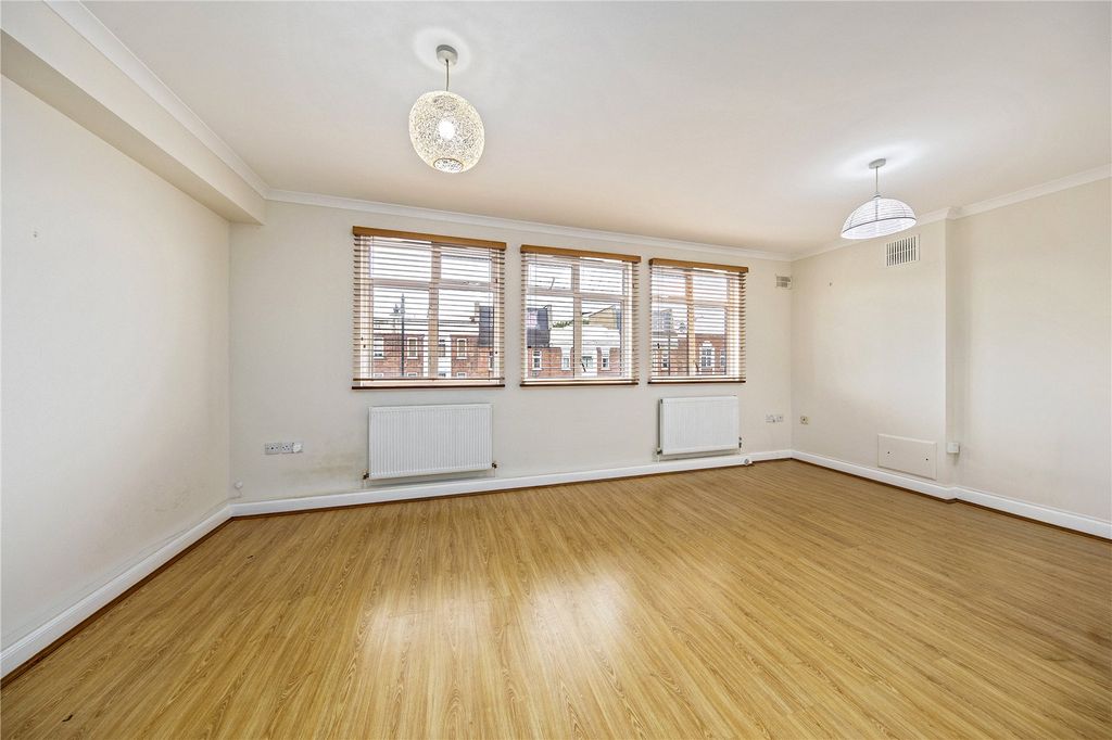 Property photo 2 of 8 Picture No. 08