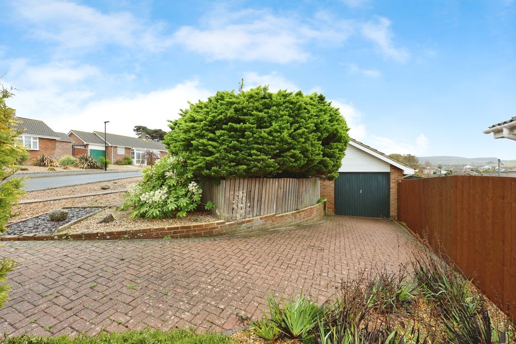 Property photo 2 of 18 Photo