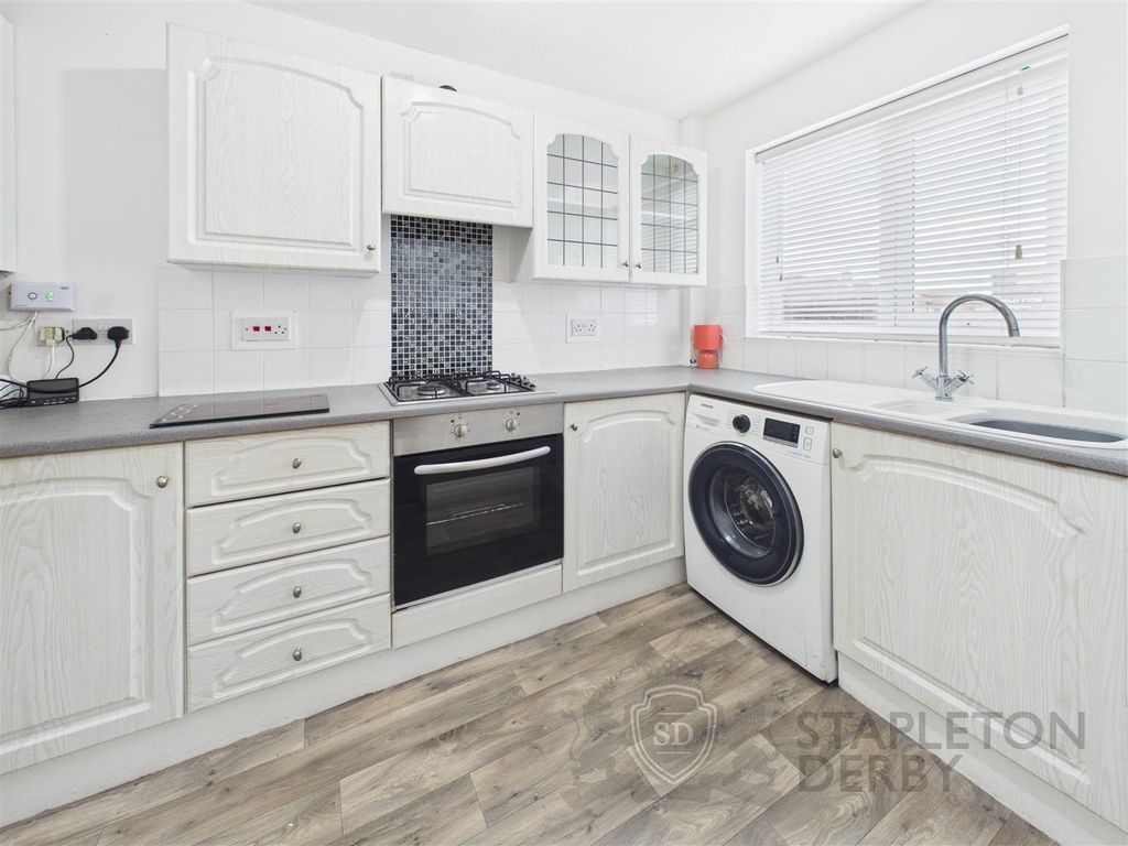Property photo 3 of 9 Cam04709G0-Pr0388-Still006.Jpg