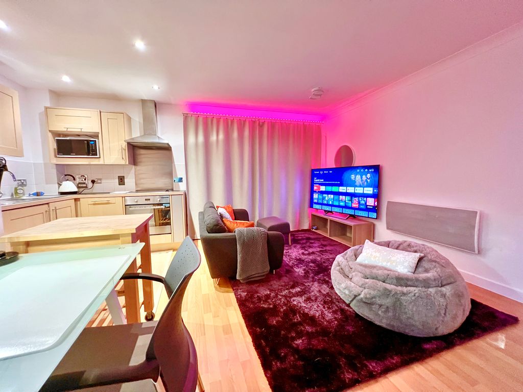 Property photo 1 of 11 Img_5208