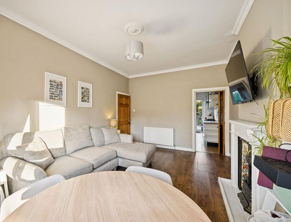 Property photo 3 of 28