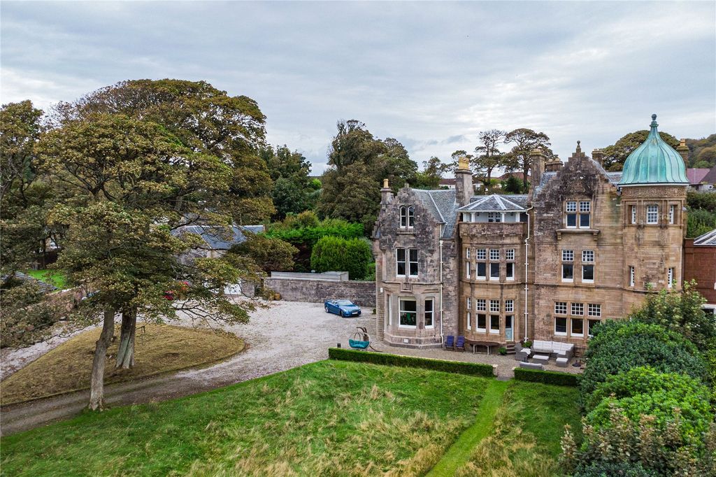Property photo 2 of 41 Dunloe House
