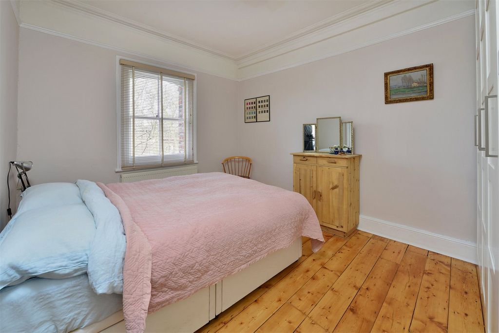 Property photo 3 of 7 Picture No. 06