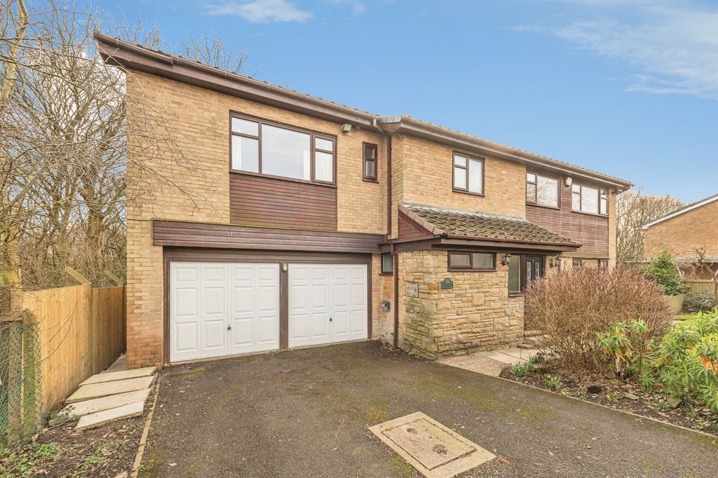 Property photo 1 of 22