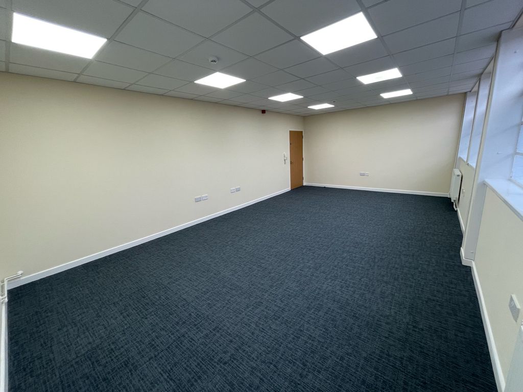 Property photo 2 of 3