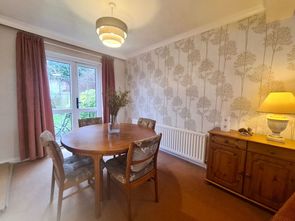 Property photo 2 of 21