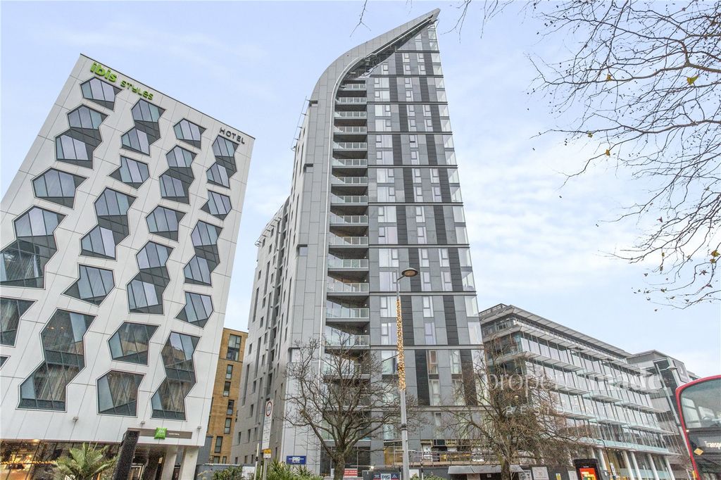 Property photo 2 of 20 Picture No. 13