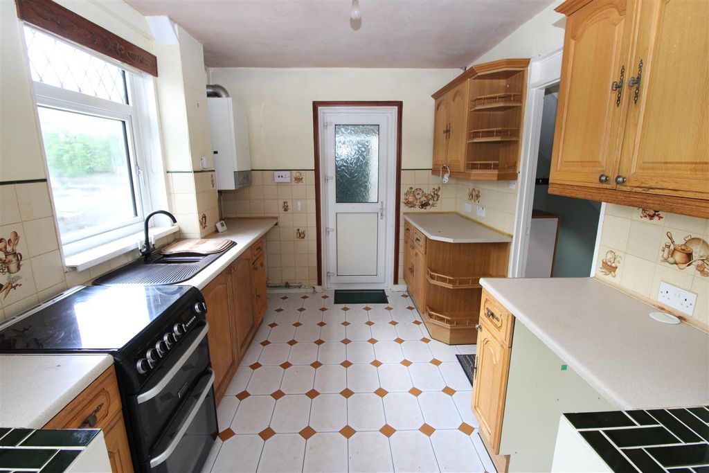 Property photo 3 of 21