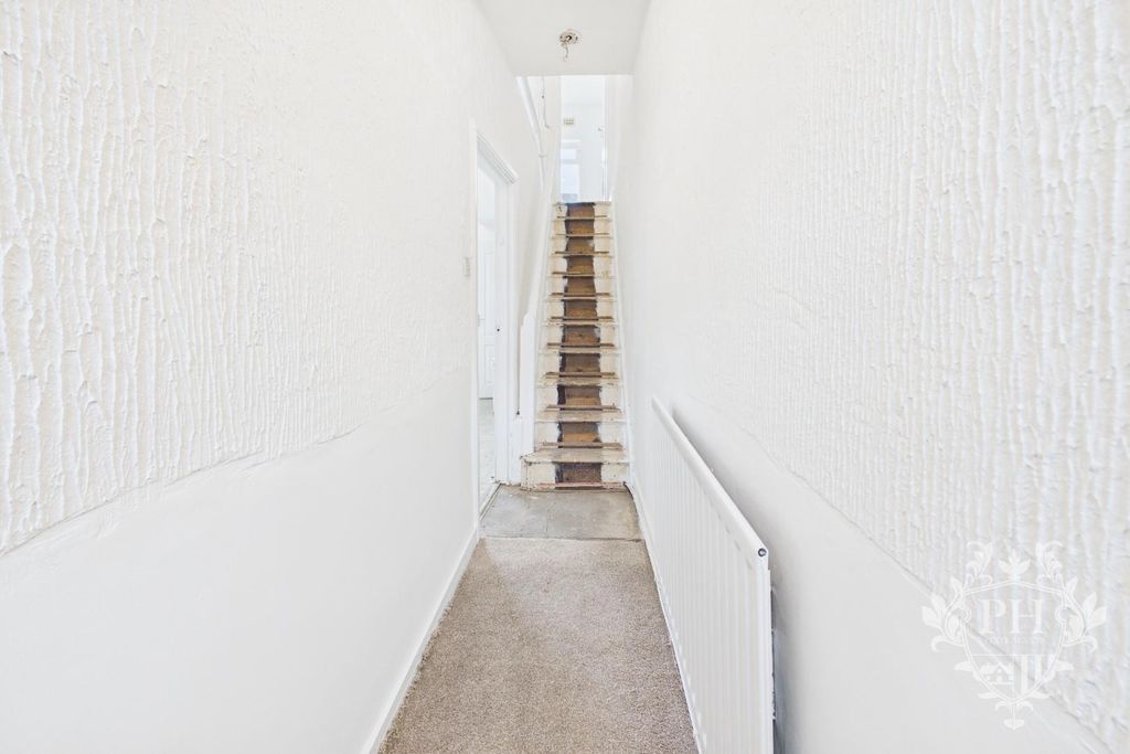 Property photo 3 of 11 7Fe3298015A846d8Bb9Da1831A6Af788_100_Cam02002G0-Pr