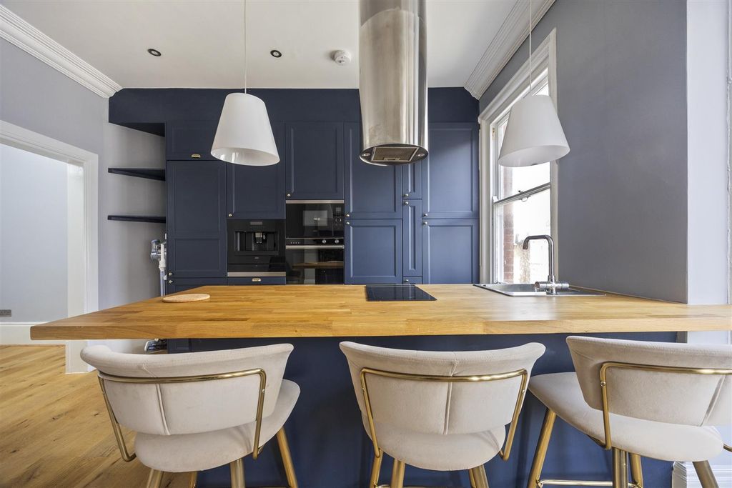 Property photo 1 of 13 Granville Road_10A_Flat 1-015.Jpg