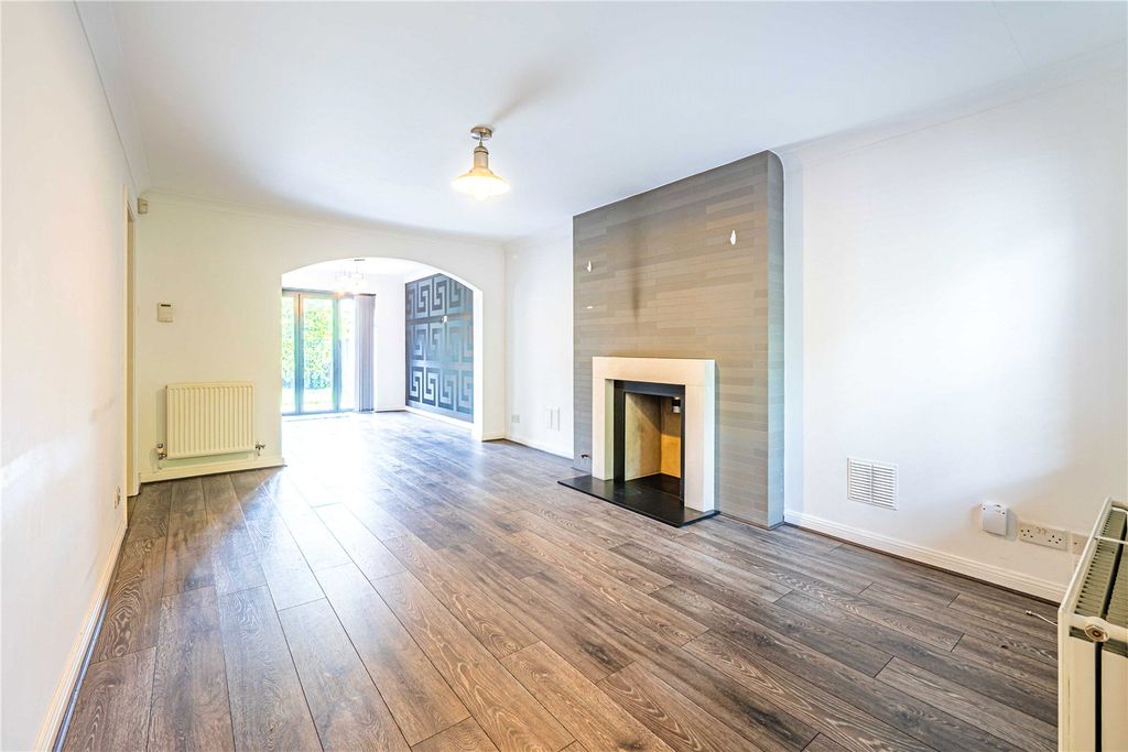 Property photo 2 of 16 Picture No. 36
