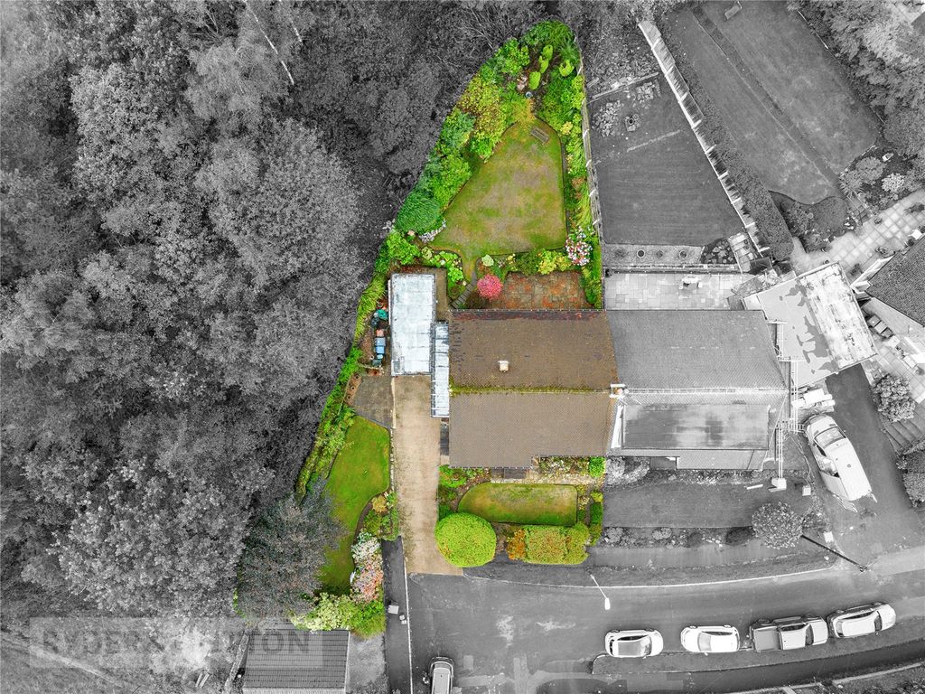 Property photo 1 of 27 External