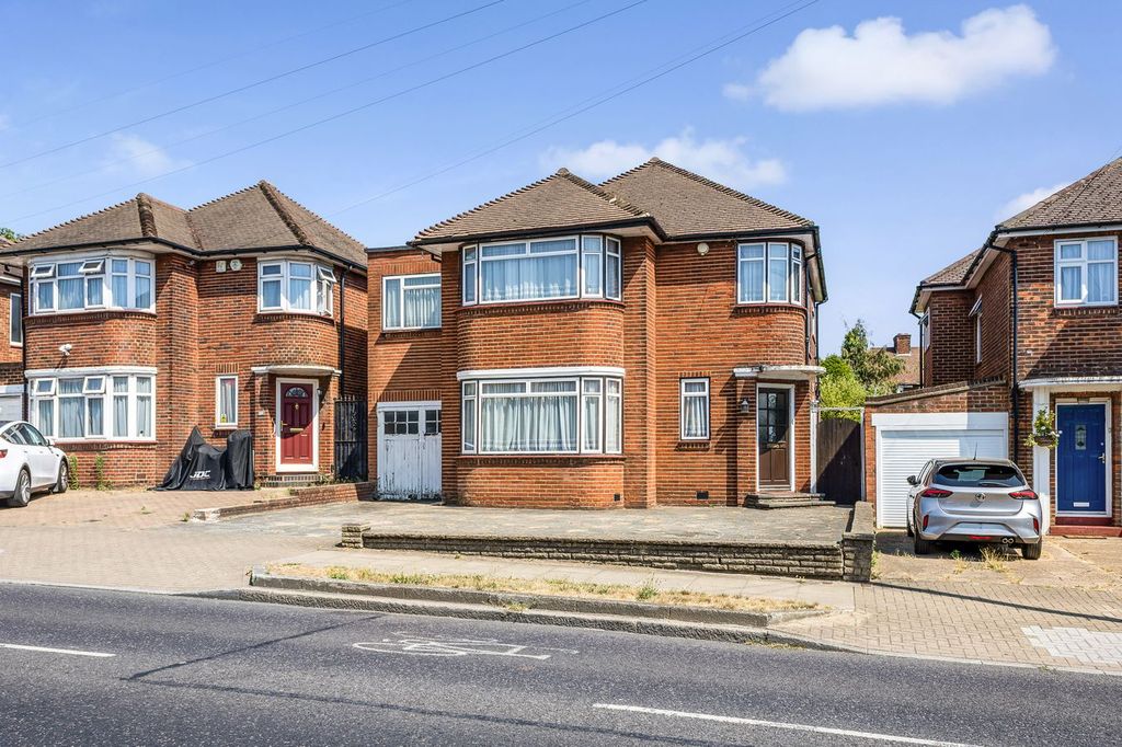 Property photo 1 of 16