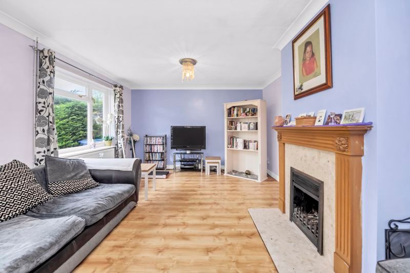 Property photo 3 of 16 Sitting Room