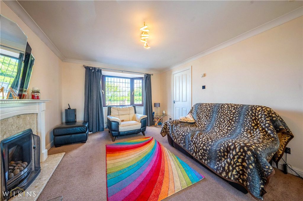 Property photo 3 of 22 Picture No. 27