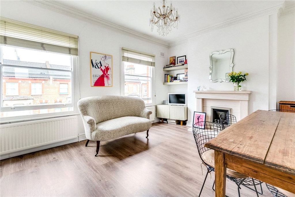 Property photo 1 of 6