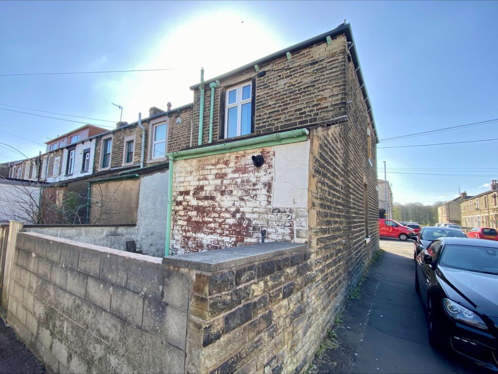 Property photo 3 of 7
