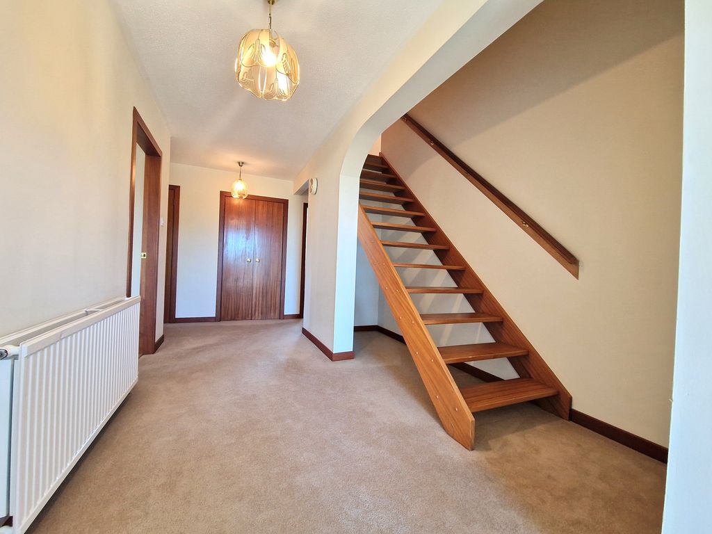 Property photo 3 of 24