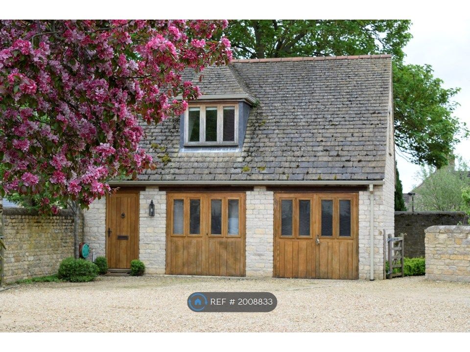 Property photo 1 of 10 The Stables