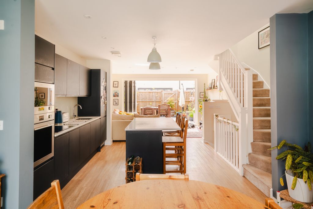 Property photo 1 of 16 22