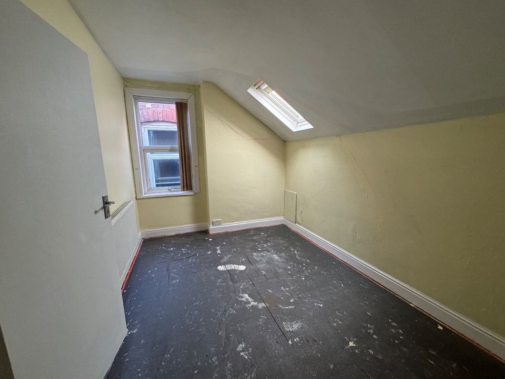 Property photo 3 of 6