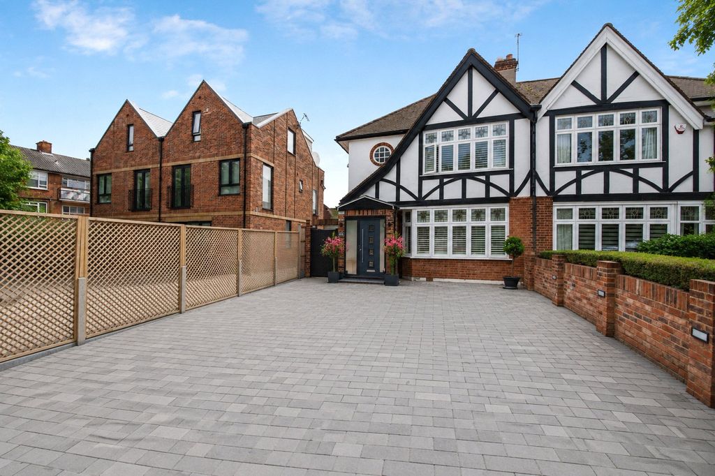 Property photo 1 of 24 Picture No. 26