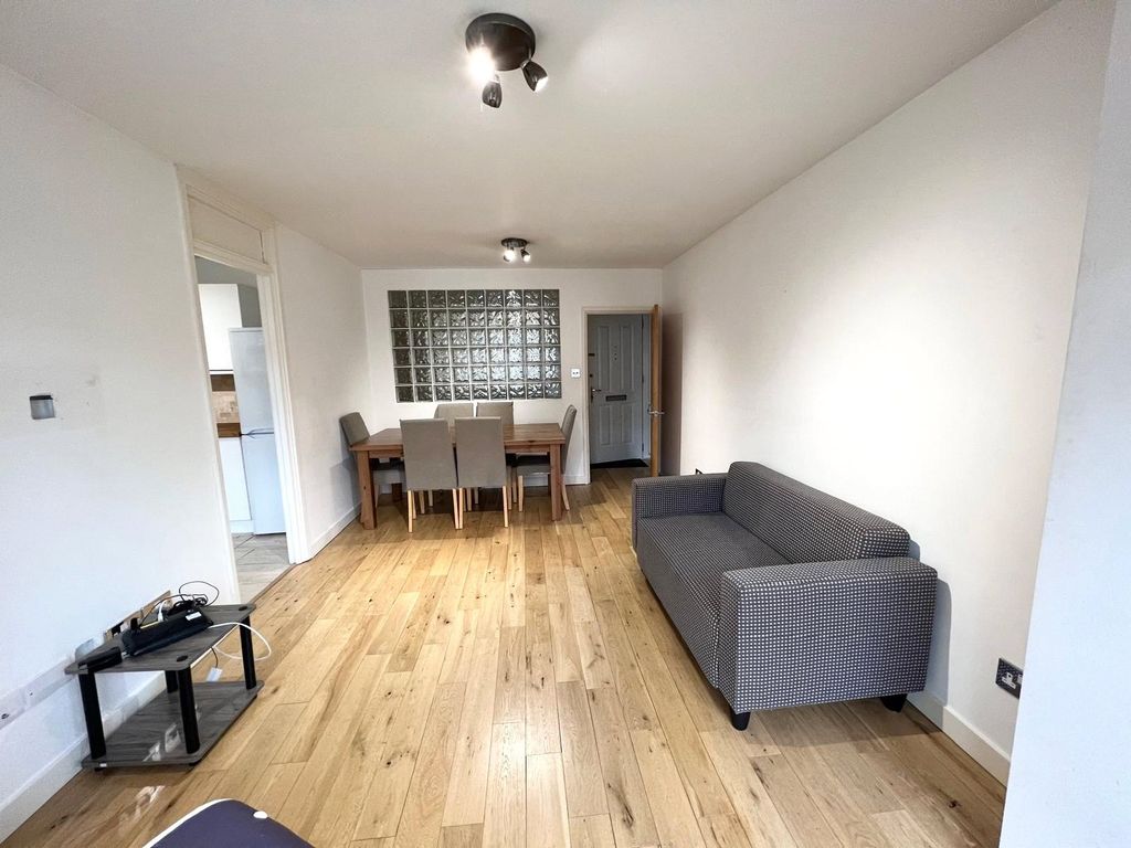 Property photo 1 of 7 Picture No. 04